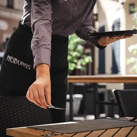 호텔 네이부르크