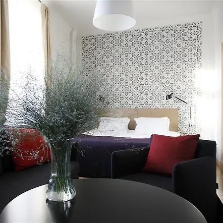 Neiburgs Szálloda 4*