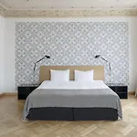 Готель Neiburgs 4*