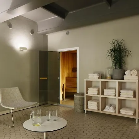 Hotel Neiburgs 4*