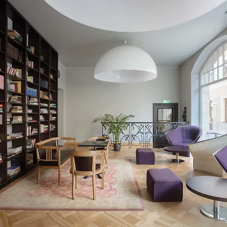 Neiburgs Hotel 4*